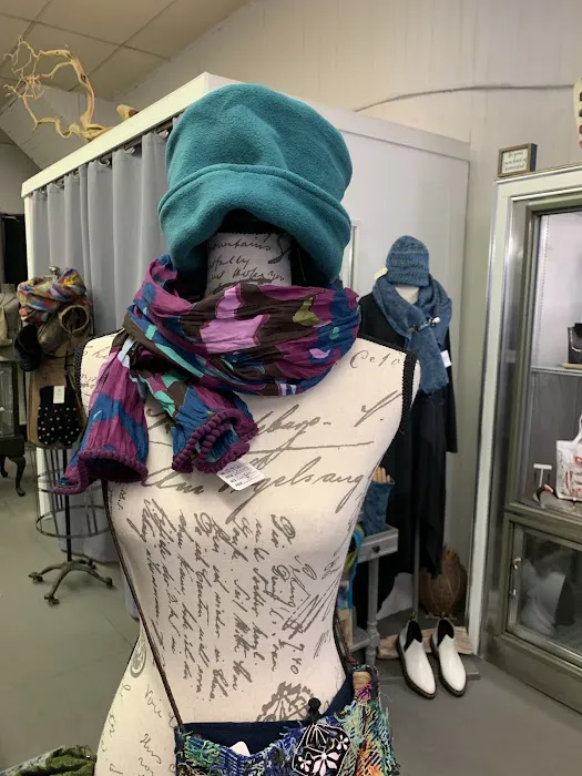Daisy's Wearable Art 0