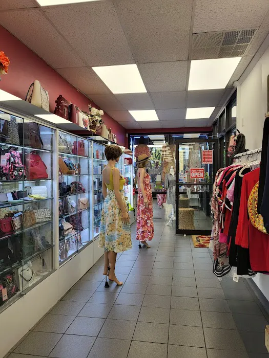 Lyra Boutique 5
