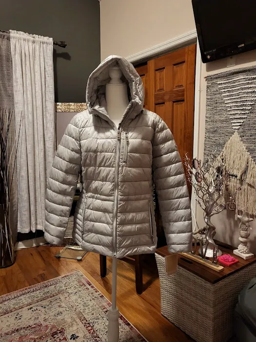 Lyra Boutique 9