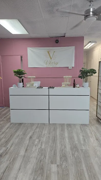 Vkery Boutique 0