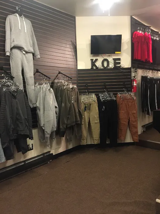 K.O.E. Keia Over Everything/Kanvas on Easel 7