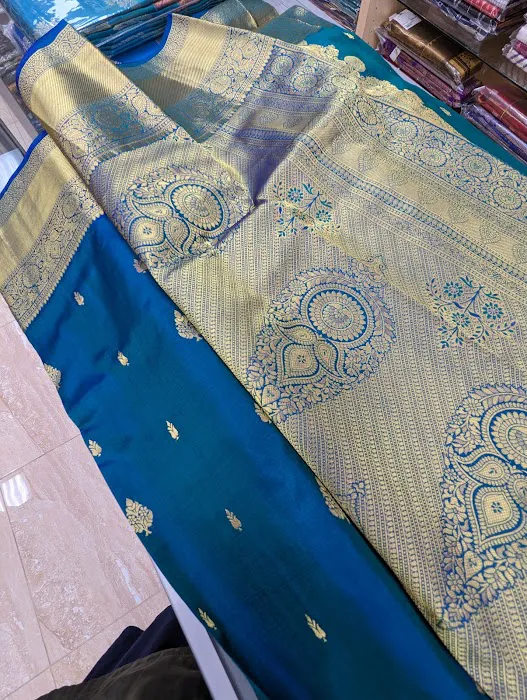Nazranaa Silk & Sarees 0
