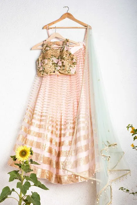 Anum Mughal Couture 2