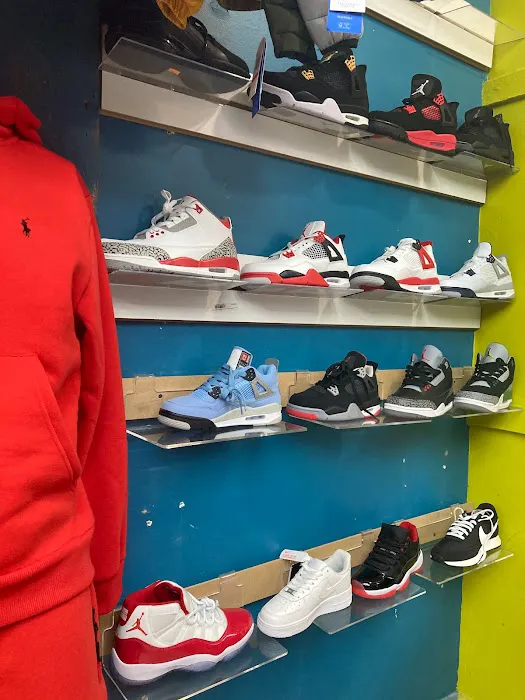 Alexis closet 1