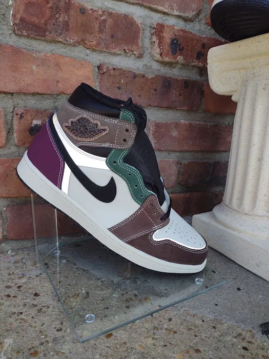 SneakerVille Urban Boutique 3