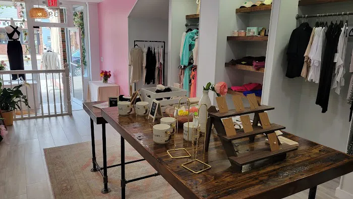 Rose & Root Boutique 0
