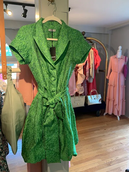 idPearl Boutique 7