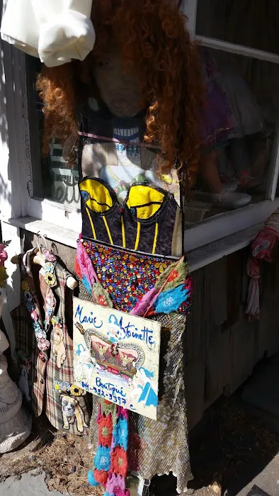 Marie Antoinette Curiosities 1