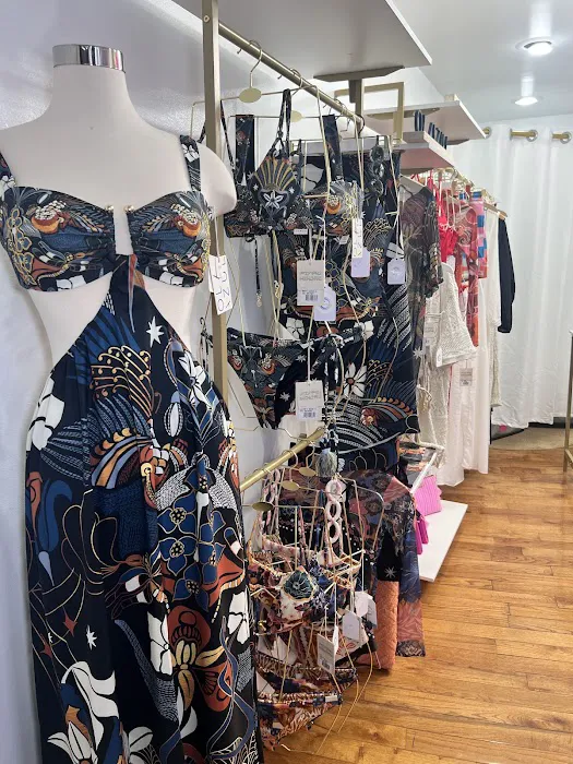Tropicalia Resort Wear 5