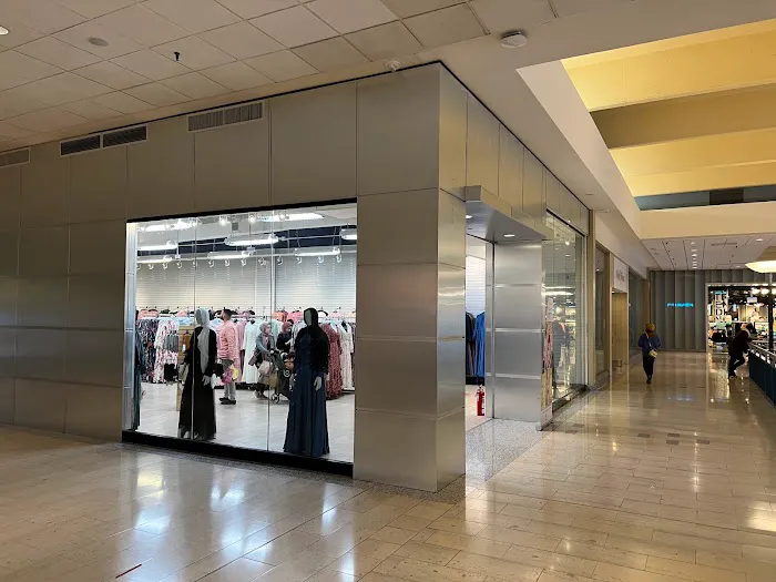 Urban Modesty Staten Island Mall 3