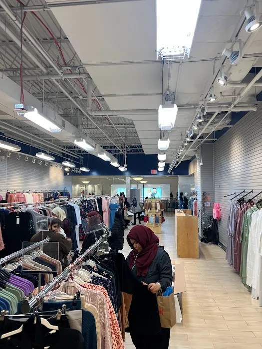 Urban Modesty Staten Island Mall 6