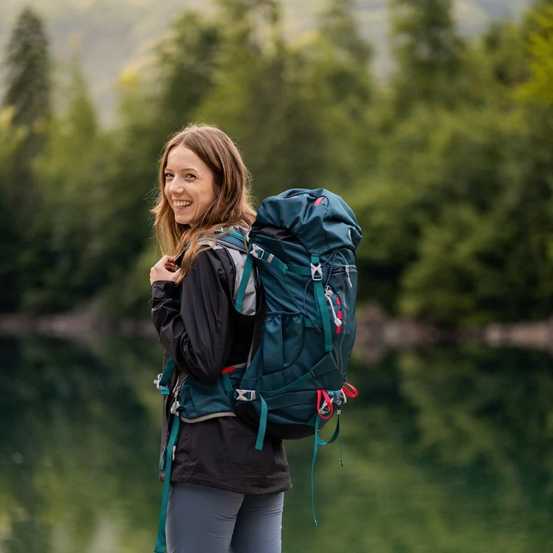 Lightweight Hiking Backpacks for Women: Choosing Comfort and Functionality